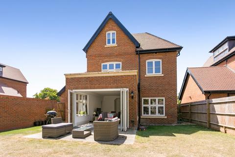 undefined, Rutland Close Taplow SL6