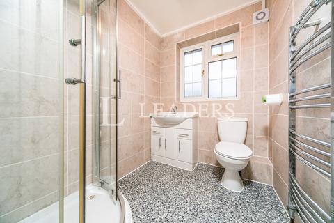 3 bedroom terraced house to rent, The Mount, Reading, RG1