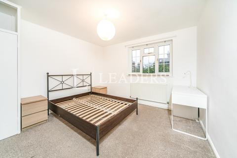 3 bedroom terraced house to rent, The Mount, Reading, RG1