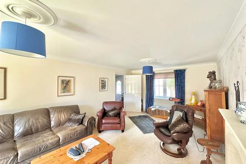 4 bedroom detached house for sale, Patricia Close, Burnham-on-Sea, Somerset, TA8