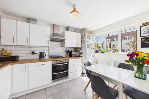 4 bedroom terraced house for sale, Kensal Green Drive, Maidenhead, Berkshire, SL6