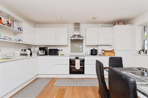 2 bedroom apartment for sale, Winton Approach, Croxley Green, Rickmansworth
