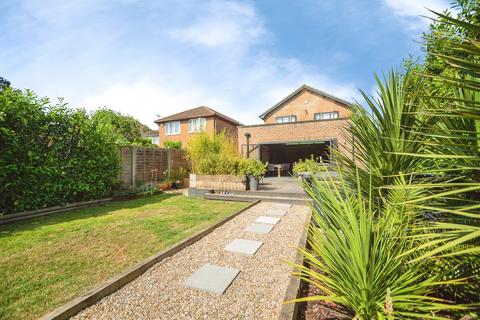 4 bedroom detached house for sale, Hempstead Road, Gillingham, ME7