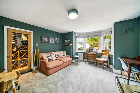 4 bedroom apartment for sale, Endlesham Road, SW12