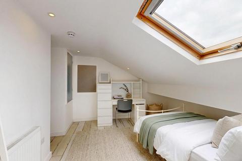 5 bedroom house to rent, St. Ives Road, Manchester M14