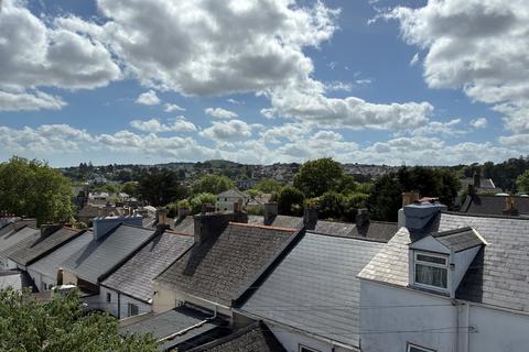 1 bedroom house to rent, Church Court, Torquay, TQ2