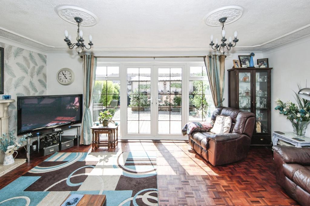 House in Birmingham, West Midlands - View 2