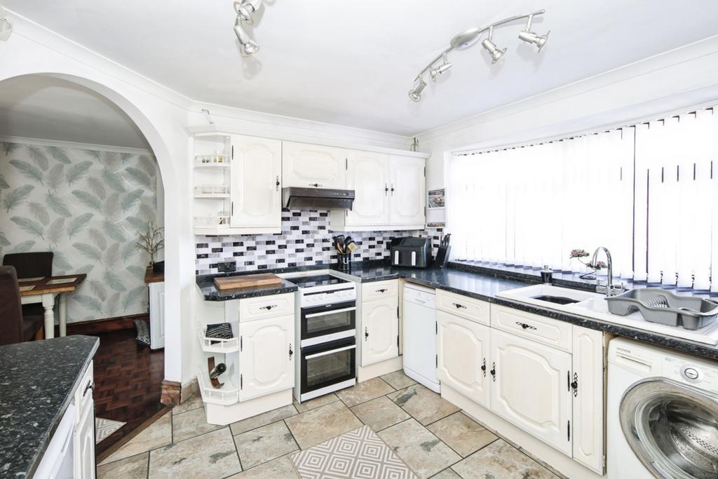 House in Birmingham, West Midlands - View 3