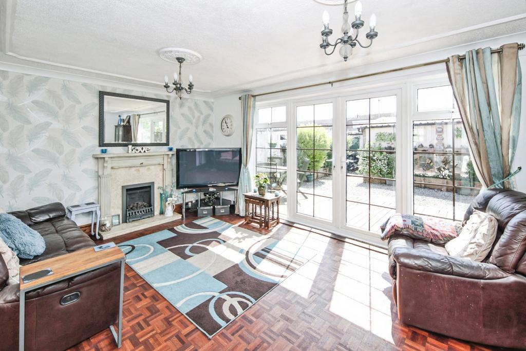 House in Birmingham, West Midlands - More