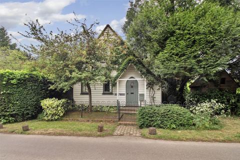 3 bedroom detached house for sale, Standen Street, Benenden, Cranbrook, Kent, TN17