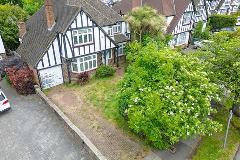 4 bedroom detached house for sale, Green Lane, Edgware, HA8