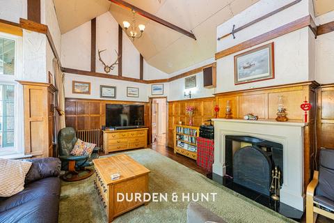 5 bedroom detached house for sale, Mill Park Avenue, Hornchurch, RM12