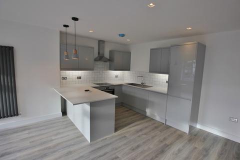3 bedroom apartment for sale, Telegraph Road, Heswall, CH60