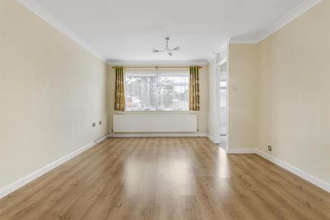 3 bedroom terraced house for sale, Bishops Road, Cambridge CB2