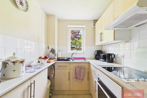 1 bedroom ground floor flat for sale, Strawberry Court, Scarborough