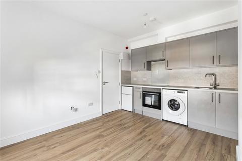 Studio to rent, Rock Street, London, N4