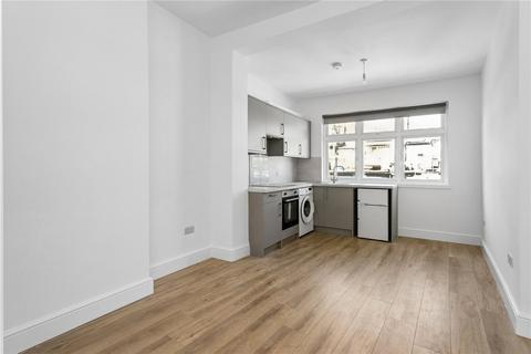 Studio to rent, Rock Street, London, N4