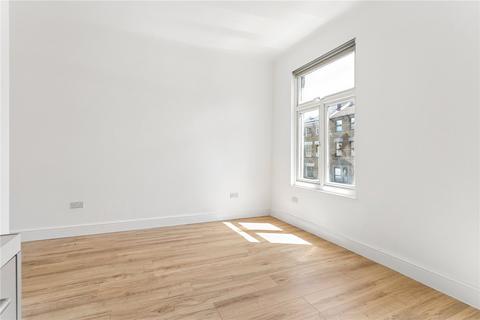 Studio to rent, Rock Street, London, N4