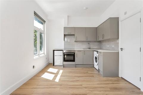 Studio to rent, Rock Street, London, N4