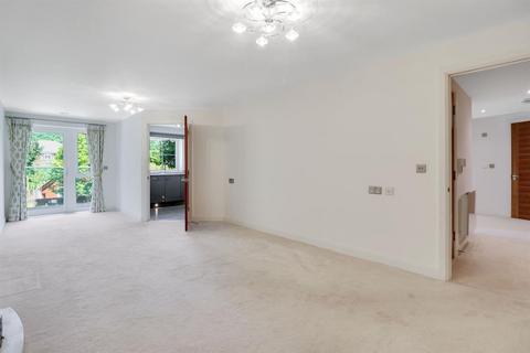2 bedroom apartment for sale, Manor Park Road, Chislehurst, BR7 5FT