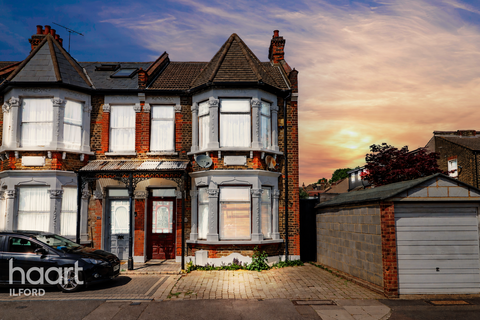 Vicarage Lane, Ilford