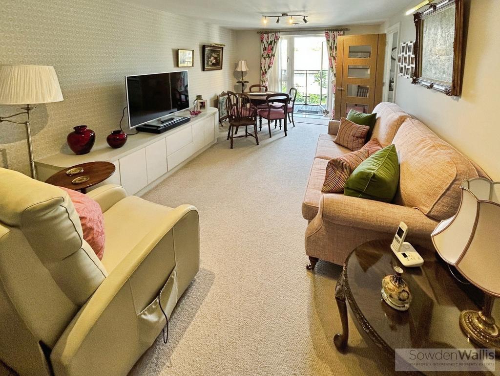 Living/Dining Room