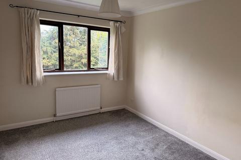 1 bedroom flat for sale, The Avenue, Northwood