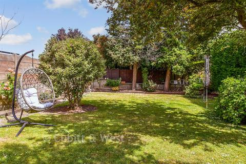 4 bedroom semi-detached house for sale, Chichester Road, Bognor Regis PO21
