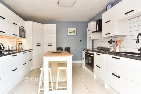 4 bedroom semi-detached house for sale, Chichester Road, Bognor Regis PO21