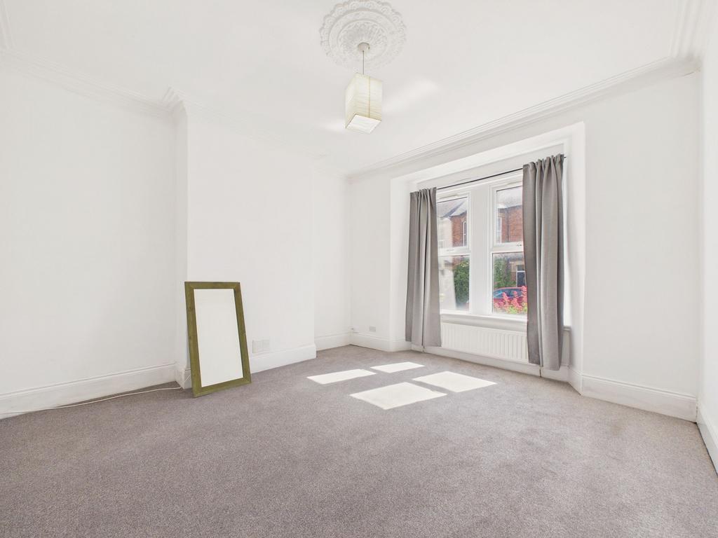 Apartment in Newcastle upon Tyne, South Gosforth - View 5
