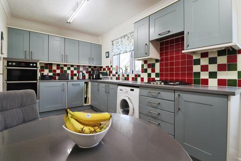 3 bedroom detached house for sale, Clos Tawe, Barry