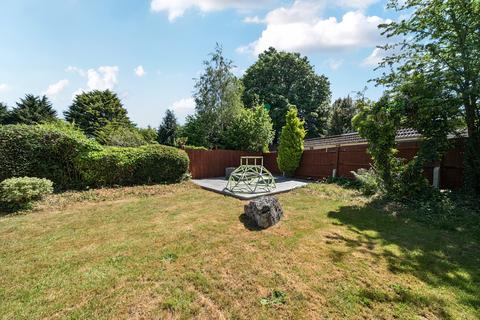 2 bedroom maisonette for sale, Trinity Close, Bromley
