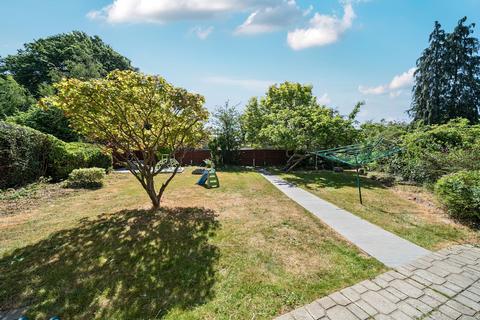 2 bedroom maisonette for sale, Trinity Close, Bromley