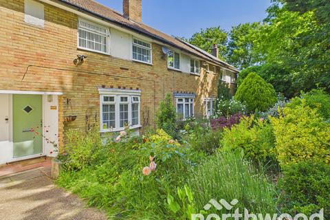 3 bedroom terraced house for sale, Oak Tree Road, Ashford, TN23