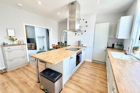 2 bedroom terraced house for sale, 44a Burnley Road, Sowerby Bridge, HX6 2TH