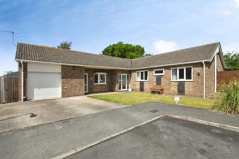 Detached bungalow - Exmoor Close, North Hykeham, Lincoln, LN6