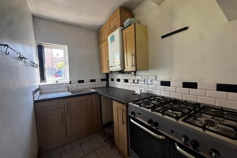 3 bedroom semi-detached house for sale, Bakewell Road, MATLOCK