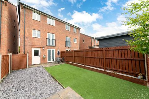 3 bedroom semi-detached house for sale, Blackthorn Way, Scissett, HD8