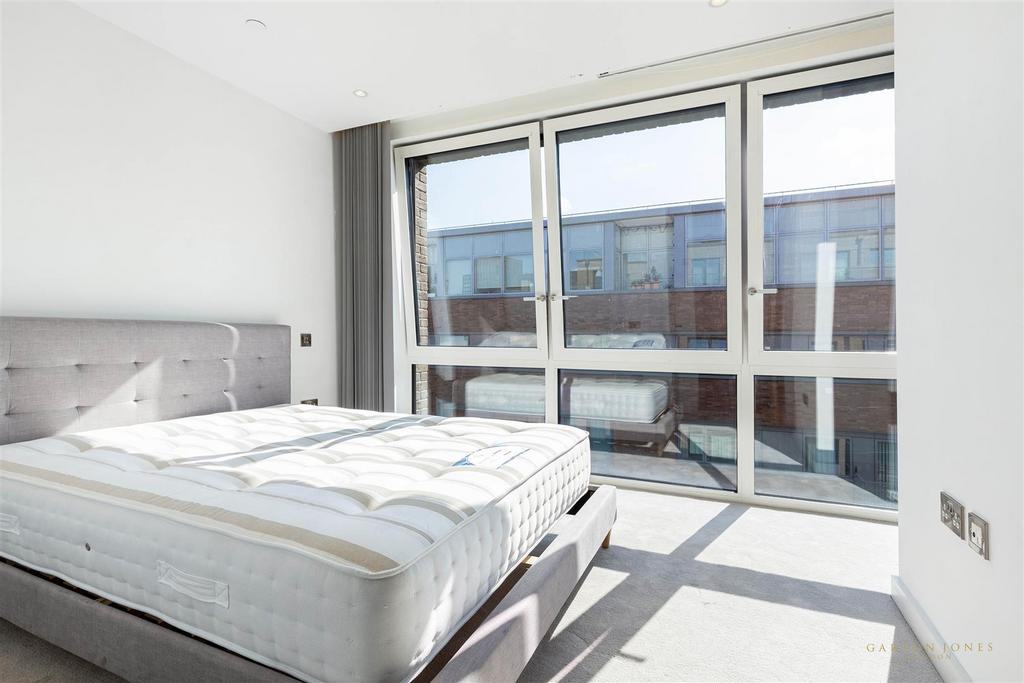 Apartment in London, City of Westminster - View 3