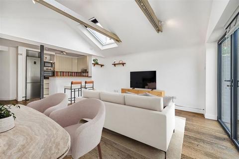 3 bedroom house for sale, Kilmington Road, London SW13