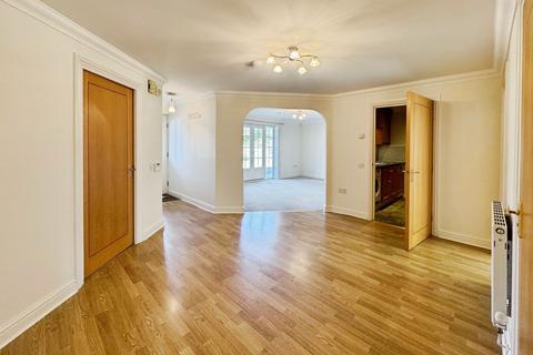 3 bedroom apartment for sale, London Road, Avalon Court London Road, SN8