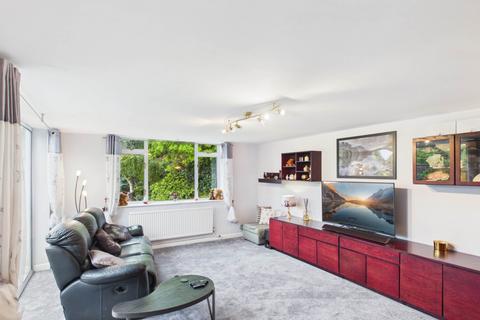 3 bedroom detached house for sale, Risborough Road