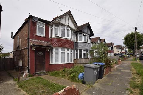 Lancelot Crescent, Wembley