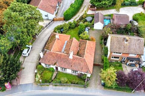 4 bedroom detached bungalow for sale, 19 Main Street, Torksey, Lincoln, Lincolnshire, LN1 2EE