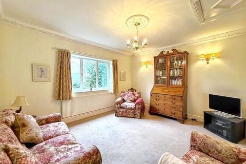 4 bedroom detached bungalow for sale, 19 Main Street, Torksey, Lincoln, Lincolnshire, LN1 2EE