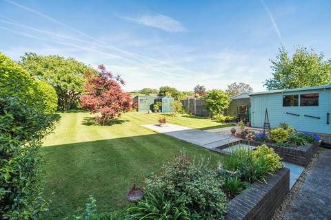 4 bedroom detached house for sale, Hollingbury Gardens, Worthing BN14