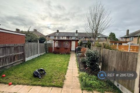 2 bedroom end of terrace house to rent, Neasham Road, Dagenham, RM8