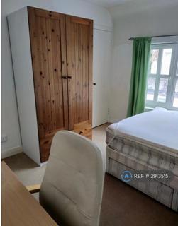 1 bedroom in a flat share to rent, Westfield Place, Dundee, DD1