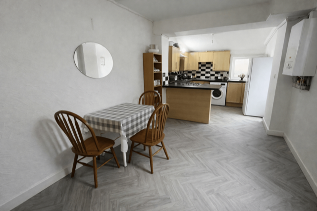 Llantrisant Street, Cardiff, CF24 - View 5