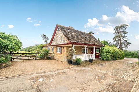 4 bedroom detached house for sale, Dunsfold Road, Loxhill, Godalming